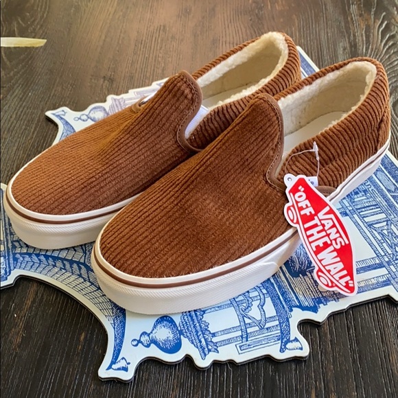 corduroy sherpa vans